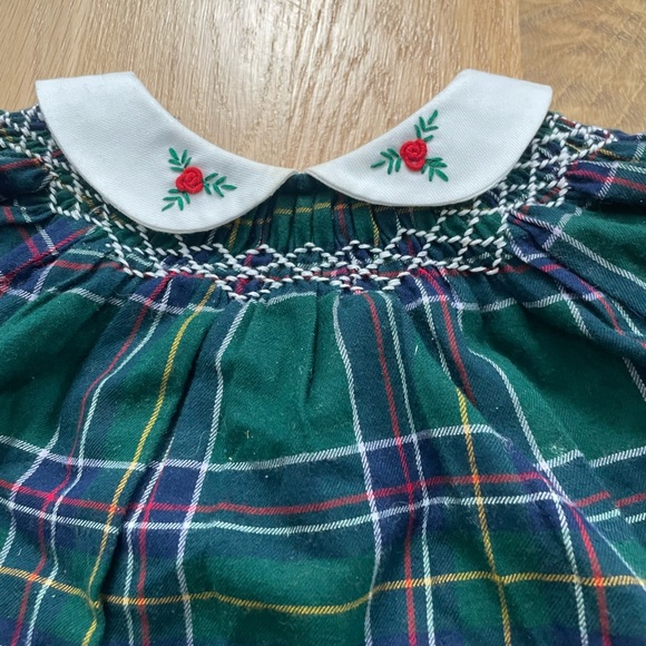 Green plaid smocked dress with Peter Pan collar - Picture 2 of 2
